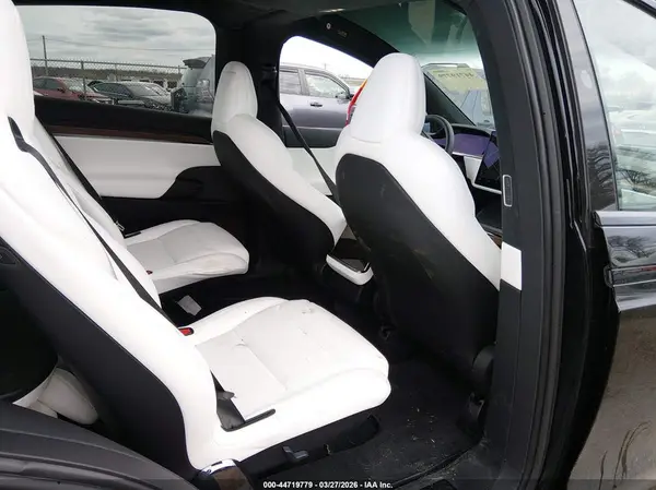 7SAXCBE54TF478419 2026 TESLA MODEL X - Image 8