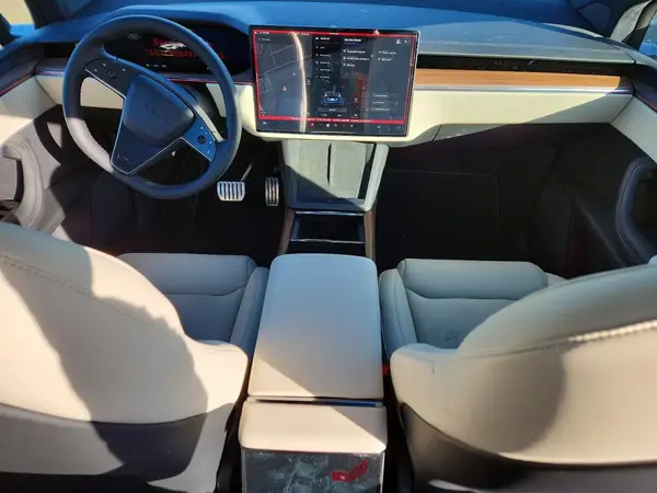 7SAXCBE54TF480476 2026 TESLA MODEL X - Image 8