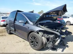 7SAXCBE55NF331674 2022 TESLA MODEL X