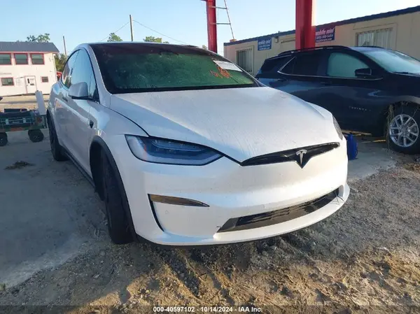 7SAXCBE55NF360768 2022 TESLA MODEL X - Image 1
