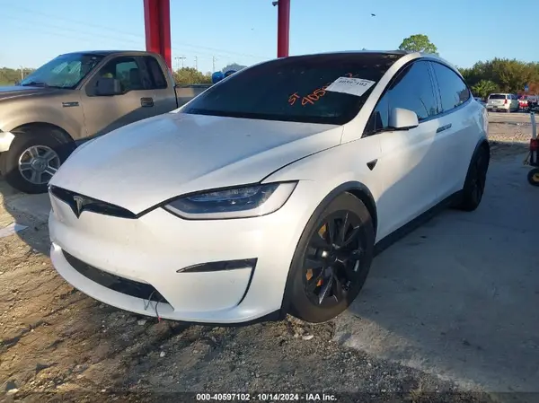 7SAXCBE55NF360768 2022 TESLA MODEL X - Image 2