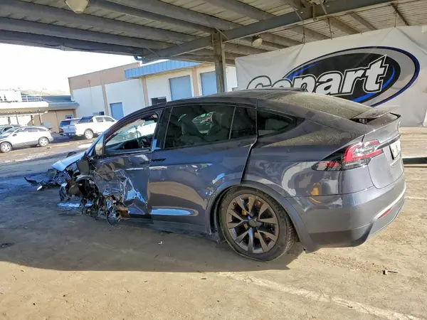 7SAXCBE55PF377119 2023 TESLA MODEL X - Image 2