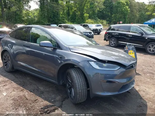 7SAXCBE55PF411222 2023 TESLA MODEL X - Image 1