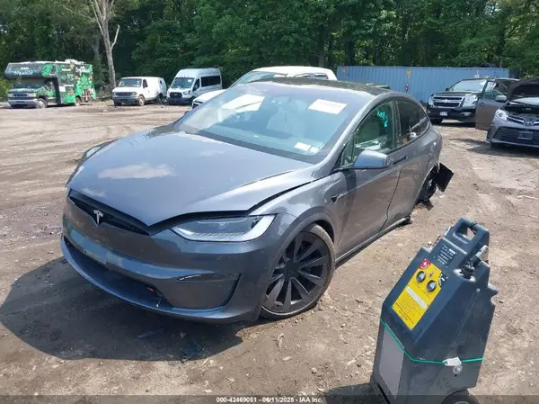 7SAXCBE55PF411222 2023 TESLA MODEL X - Image 2