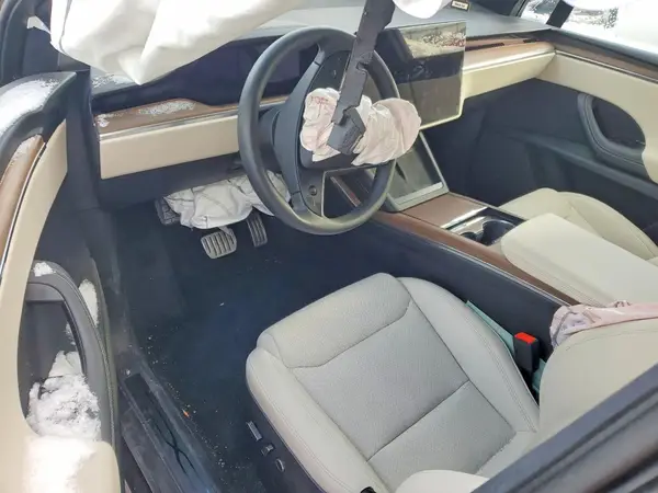 7SAXCBE55RF435183 2024 TESLA MODEL X - Image 8