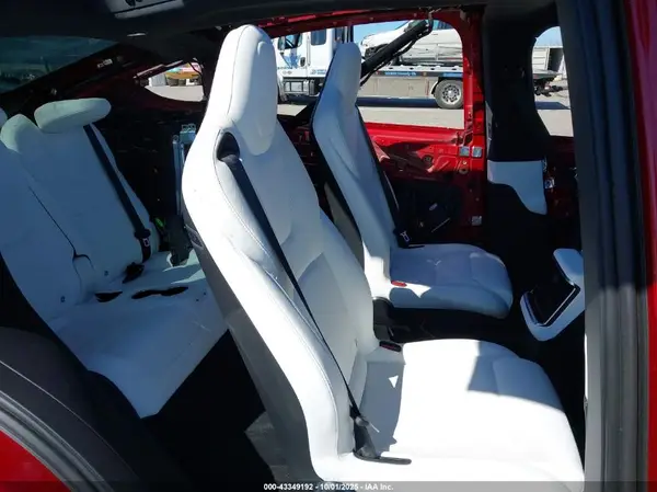 7SAXCBE55SF472241 2025 TESLA MODEL X - Image 8