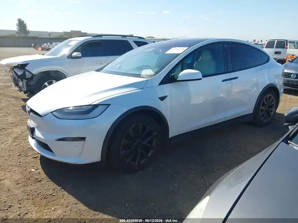 7SAXCBE56NF328928 2022 TESLA MODEL X - Image 2