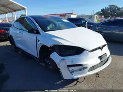 7SAXCBE56NF329657 2022 TESLA MODEL X
