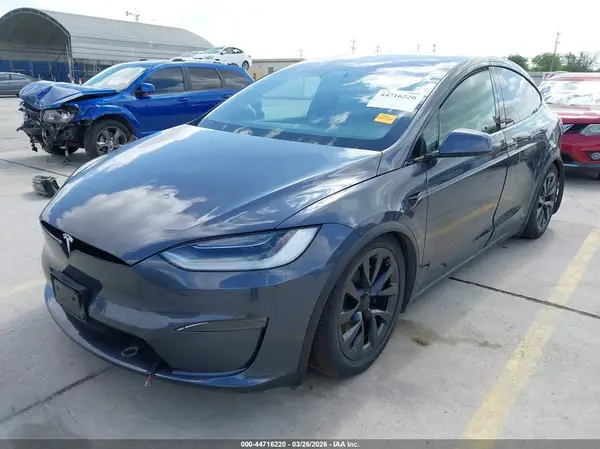 7SAXCBE56NF334745 2022 TESLA MODEL X - Image 2
