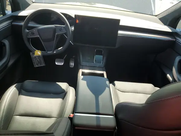 7SAXCBE56RF447200 2024 TESLA MODEL X - Image 8