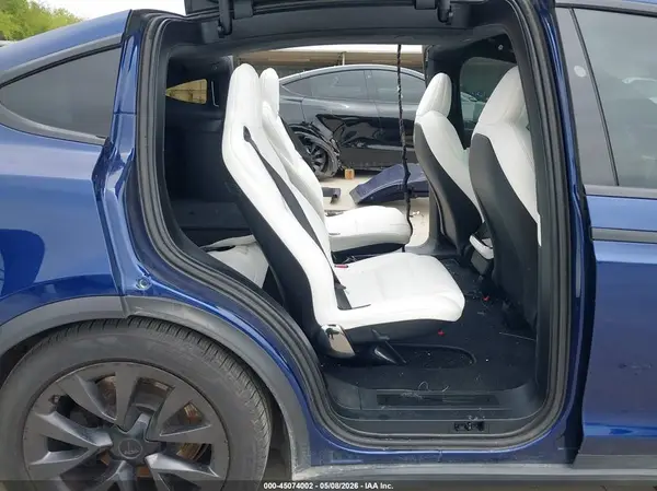 7SAXCBE57PF381740 2023 TESLA MODEL X - Image 8
