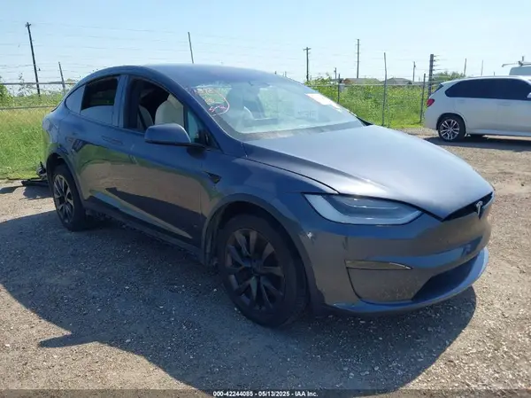 7SAXCBE57PF384895 2023 TESLA MODEL X - Image 1