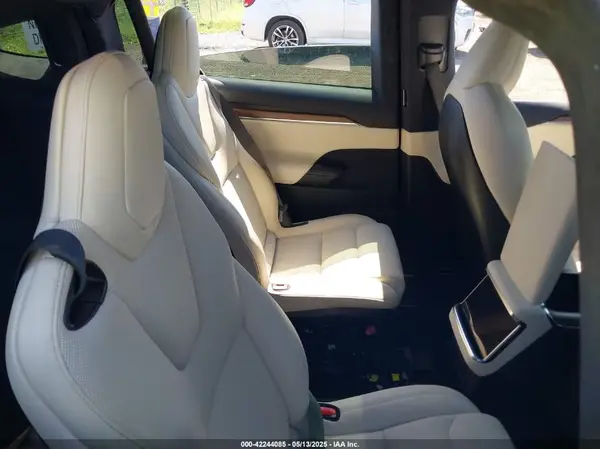 7SAXCBE57PF384895 2023 TESLA MODEL X - Image 8