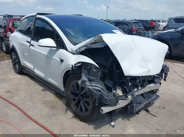 7SAXCBE57PF421329 2023 TESLA MODEL X - Image 1