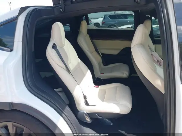 7SAXCBE57PF421329 2023 TESLA MODEL X - Image 8