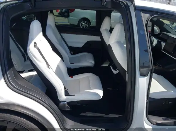 7SAXCBE58NF329790 2022 TESLA MODEL X - Image 8
