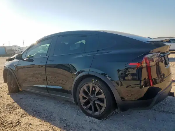 7SAXCBE58NF334942 2022 TESLA MODEL X - Image 2