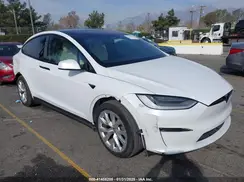 7SAXCBE58NF336321 2022 TESLA MODEL X