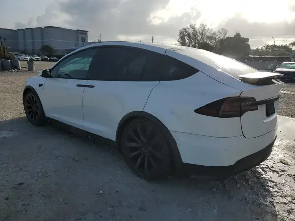 7SAXCBE58NF340465 2022 TESLA MODEL X - Image 2