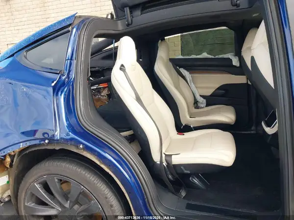 7SAXCBE58NF351269 2022 TESLA MODEL X - Image 8