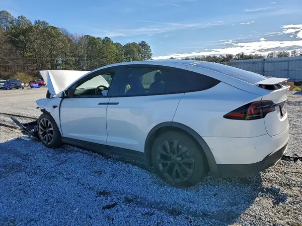 7SAXCBE58NF360568 2022 TESLA MODEL X - Image 2