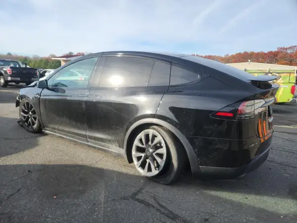 7SAXCBE58PF372528 2023 TESLA MODEL X - Image 2
