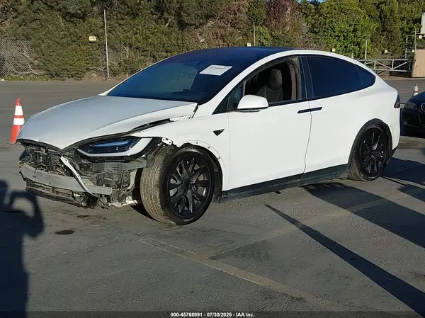 7SAXCBE58PF378863 2023 TESLA MODEL X - Image 2