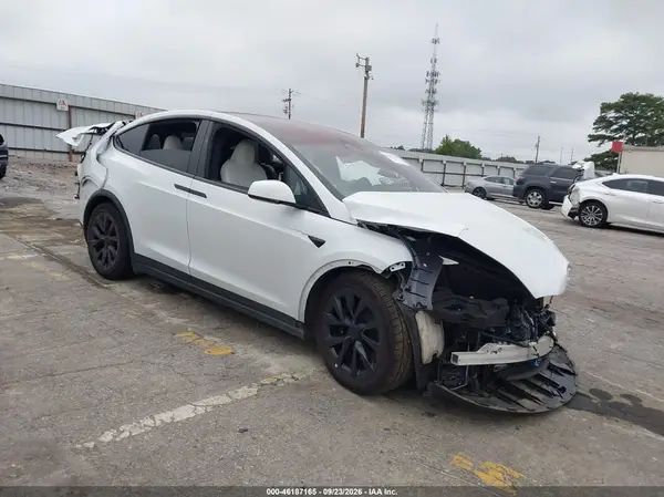 7SAXCBE58PF380936 2023 TESLA MODEL X - Image 1