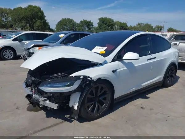 7SAXCBE58PF384677 2023 TESLA MODEL X - Image 2