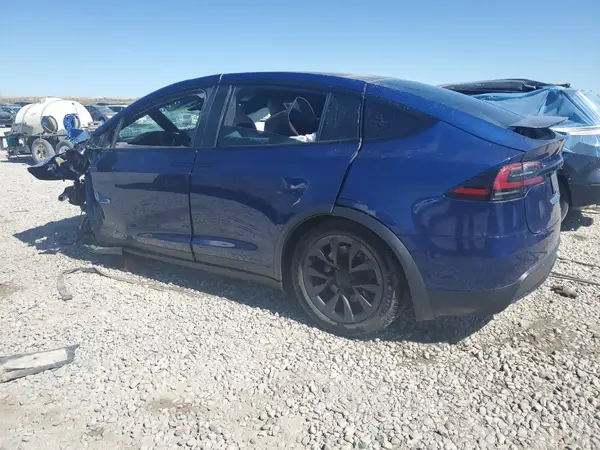 7SAXCBE58PF402840 2023 TESLA MODEL X - Image 2