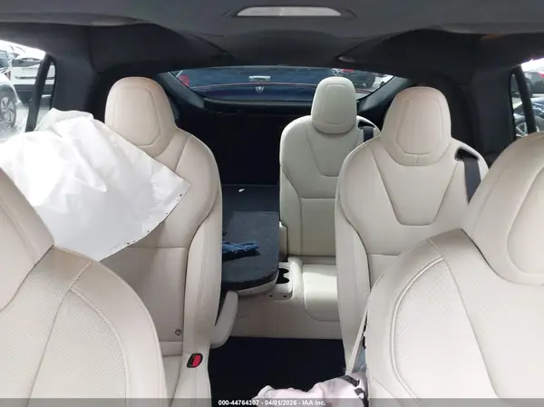 7SAXCBE58RF440572 2024 TESLA MODEL X - Image 8