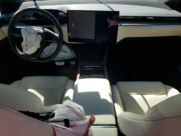 7SAXCBE58RF457677 2024 TESLA MODEL X - Image 8