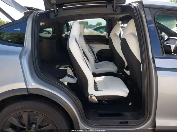 7SAXCBE58SF462349 2025 TESLA MODEL X - Image 8