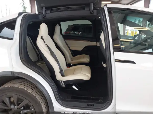 7SAXCBE58SF464909 2025 TESLA MODEL X - Image 8