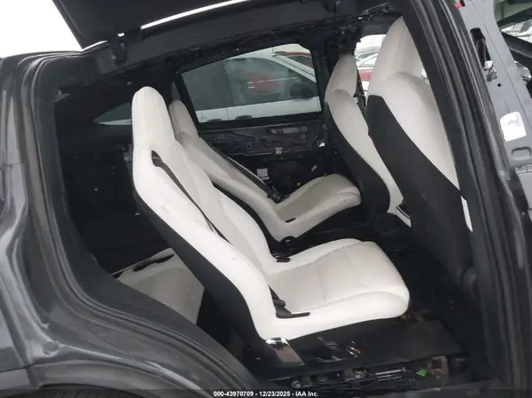 7SAXCBE59NF331631 2022 TESLA MODEL X - Image 8