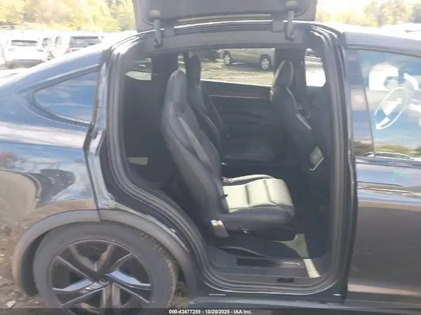 7SAXCBE59TF473264 2026 TESLA MODEL X - Image 8