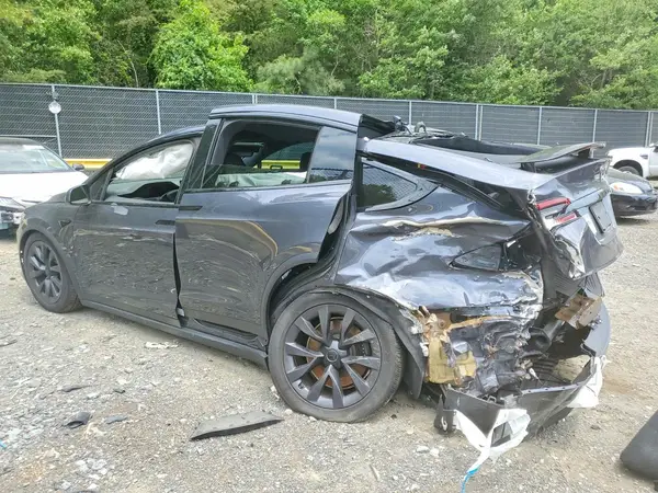 7SAXCBE5XNF333873 2022 TESLA MODEL X - Image 2