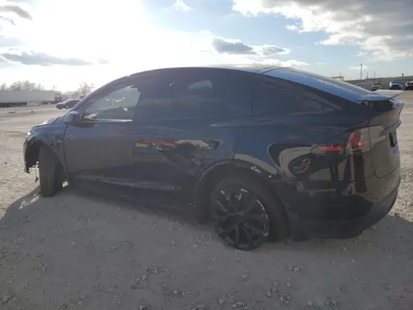 7SAXCBE5XNF335218 2022 TESLA MODEL X - Image 2