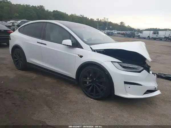 7SAXCBE5XNF336451 2022 TESLA MODEL X - Image 1