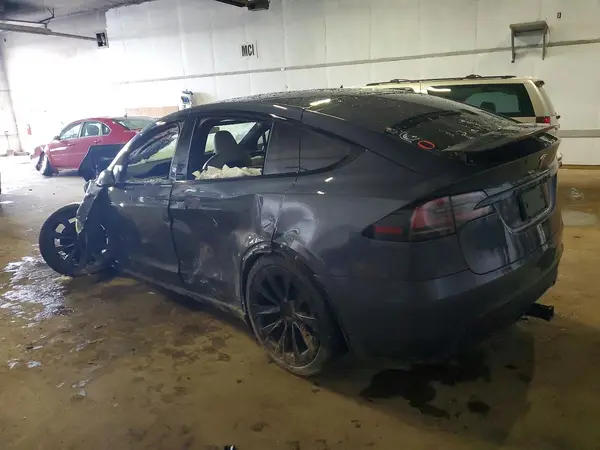 7SAXCBE5XNF357297 2022 TESLA MODEL X - Image 2
