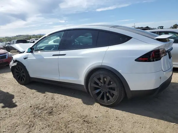 7SAXCBE5XNF358319 2022 TESLA MODEL X - Image 2