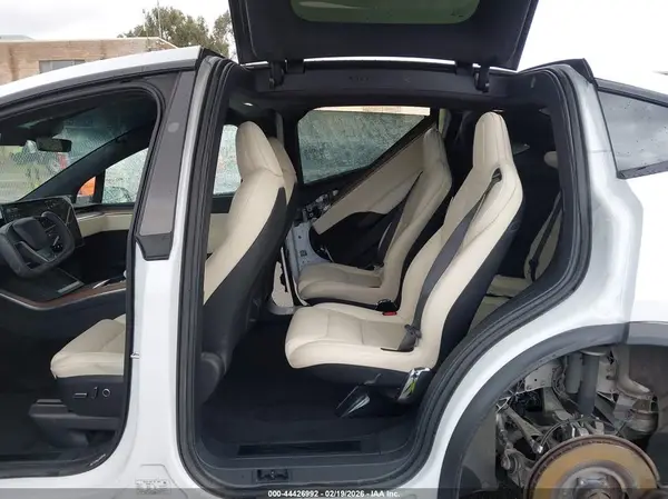 7SAXCBE5XNF363455 2022 TESLA MODEL X - Image 8