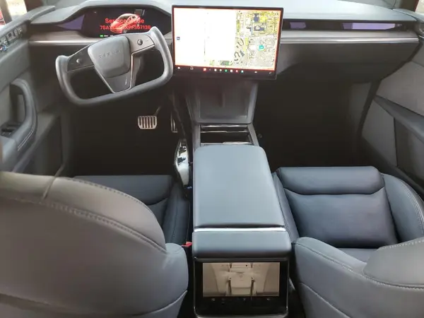 7SAXCBE5XPF367136 2023 TESLA MODEL X - Image 8