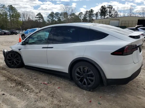 7SAXCBE5XPF370425 2023 TESLA MODEL X - Image 2