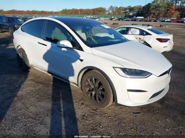 7SAXCBE5XPF375575 2023 TESLA MODEL X