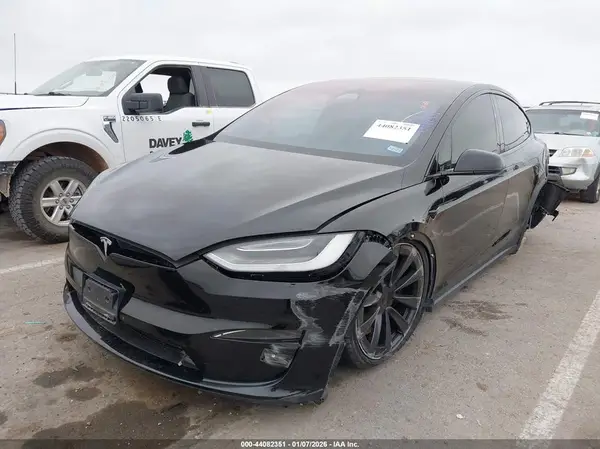 7SAXCBE5XPF375897 2023 TESLA MODEL X - Image 2