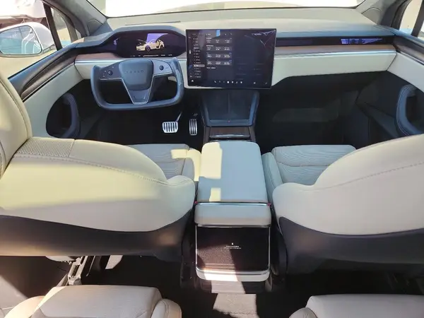 7SAXCBE5XPF385023 2023 TESLA MODEL X - Image 8