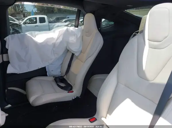 7SAXCBE5XPF397205 2023 TESLA MODEL X - Image 8