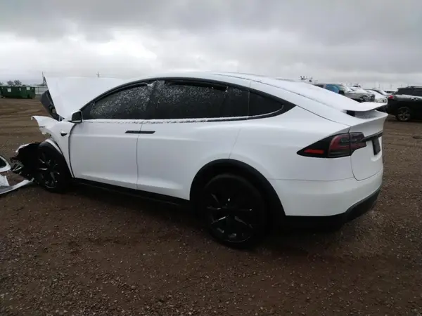 7SAXCBE5XPF399133 2023 TESLA MODEL X - Image 2