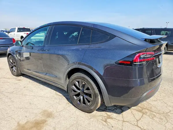 7SAXCBE5XRF434384 2024 TESLA MODEL X - Image 2